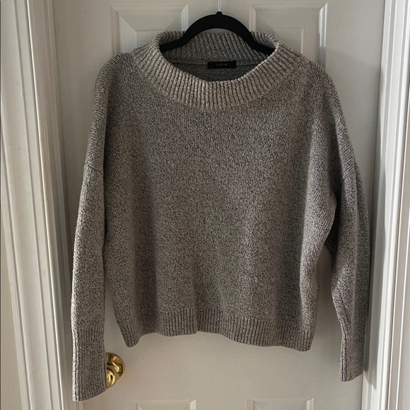 Mock neck Sweater - Picture 1 of 3